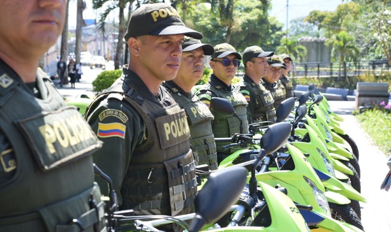 Policías Tolima