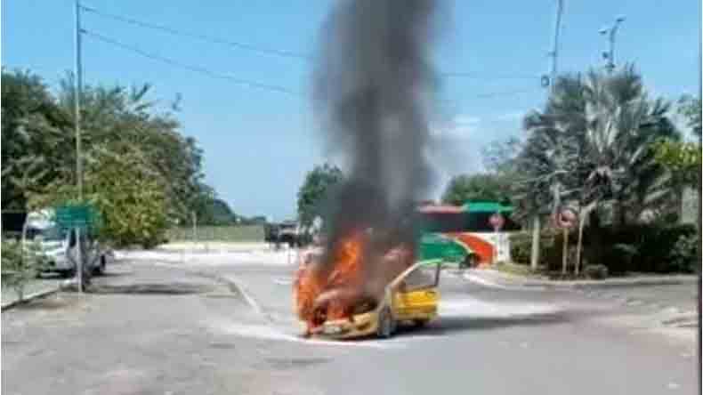 Taxi incendiado Espinal