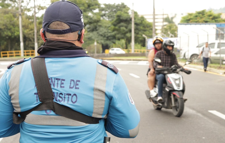 por accidentes transito