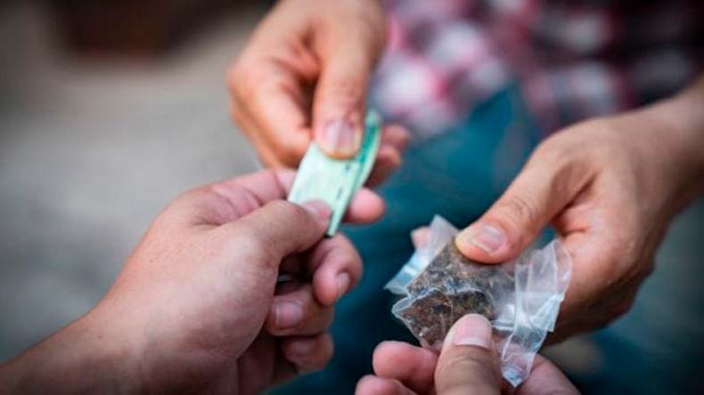 Vendedores de droga en Coyaima
