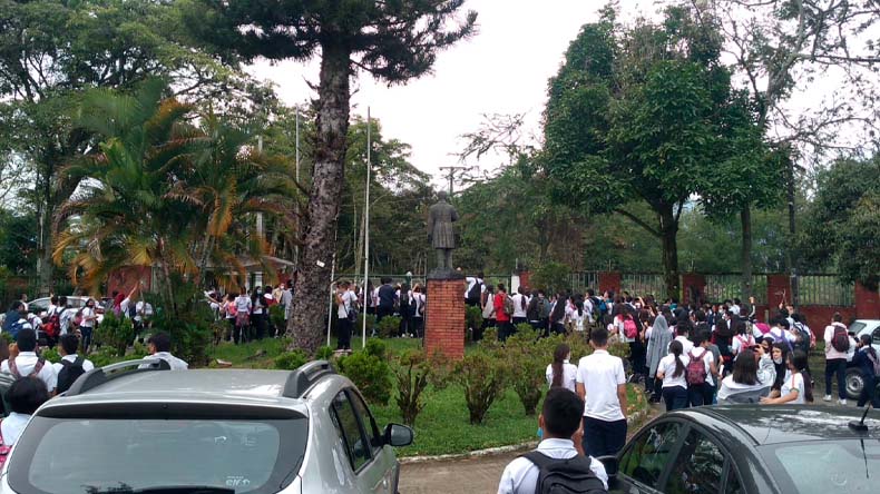 Protesta Colegio Inem