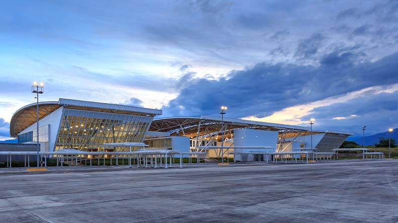 Aeropuerto Perales internacional Jamming