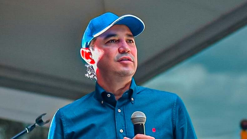 Alcalde Hurtado piques ilegales
