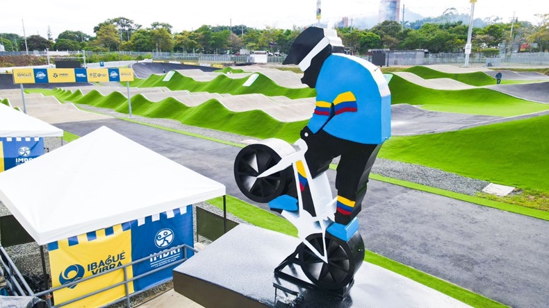 monumento bici