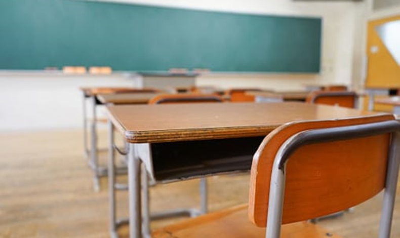 Niños a clase