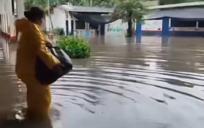rio desbordado
