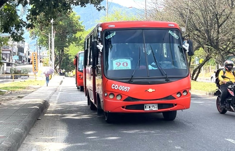 buseta tras