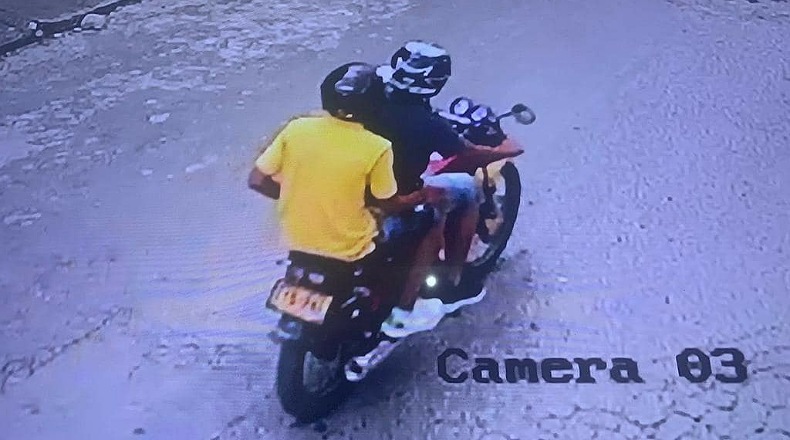 Ladrones en moto